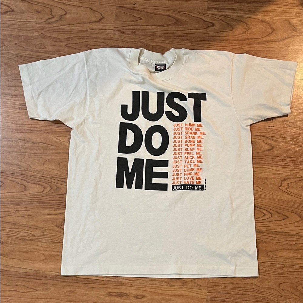 Vintage JUST DO ME- screen stars tag size xl